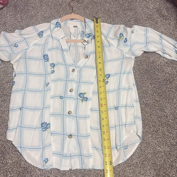 FREE PEOPLE  blouse Window To My Heart Button Down in White and Bleu Size XS - Picture 12 of 12
